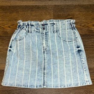 Jolt size M denim skirt
